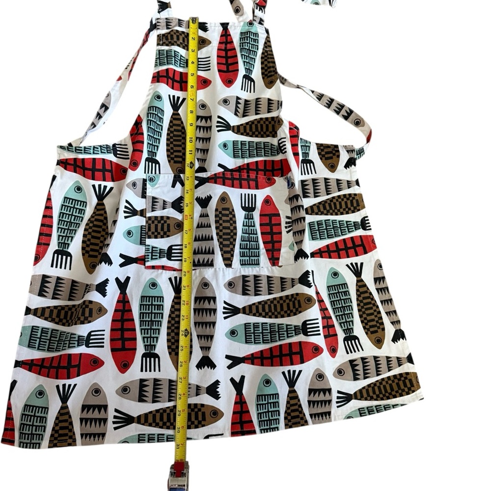 NOW Colorful Fish Pattern Apron - Picture 7 of 8